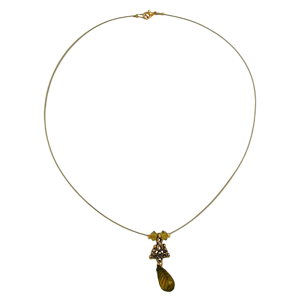 Ланац жичани ланчић привезак крушка маслина, старо злато орнамент пластичне перле 42цм